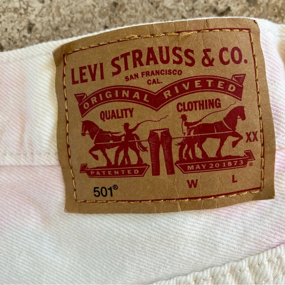 EUC LEVI'S WOMEN'S TIE DYE 501 ORIGINAL DENIM BUTTON-DOWN CUTOFF SHORTS 28 - Picture 9 of 10